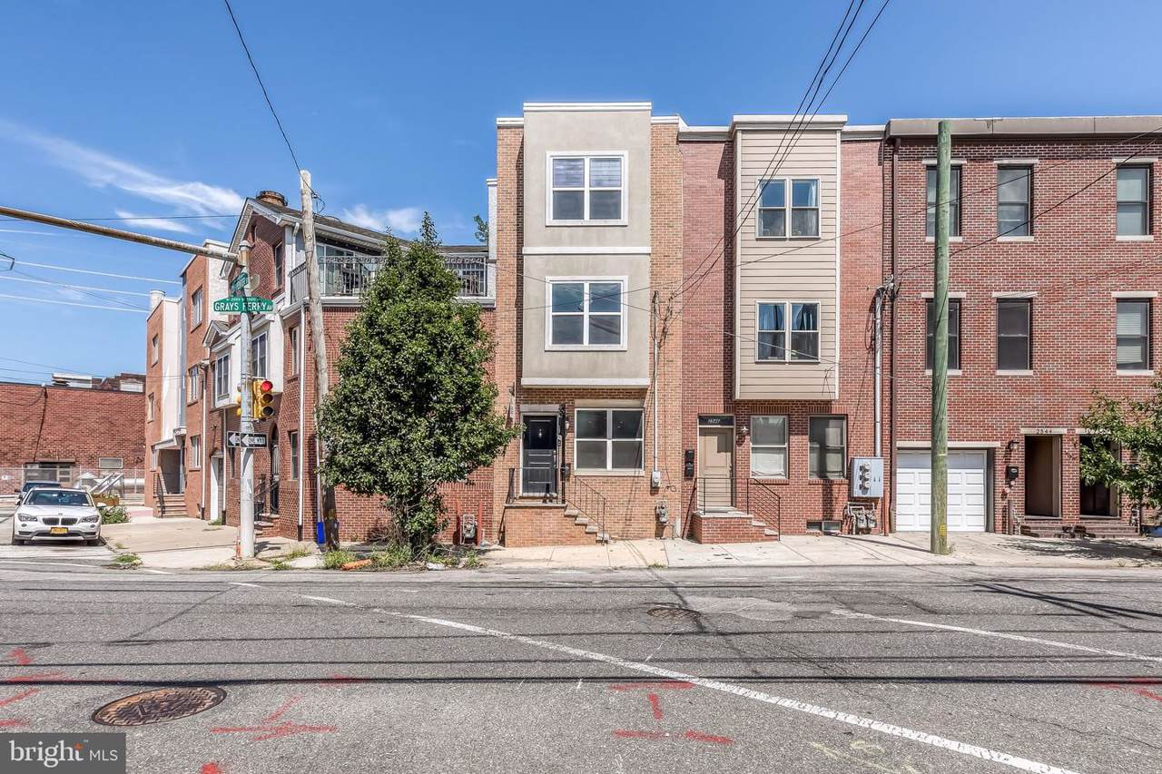 2548 Grays Ferry Avenue - Photo 1