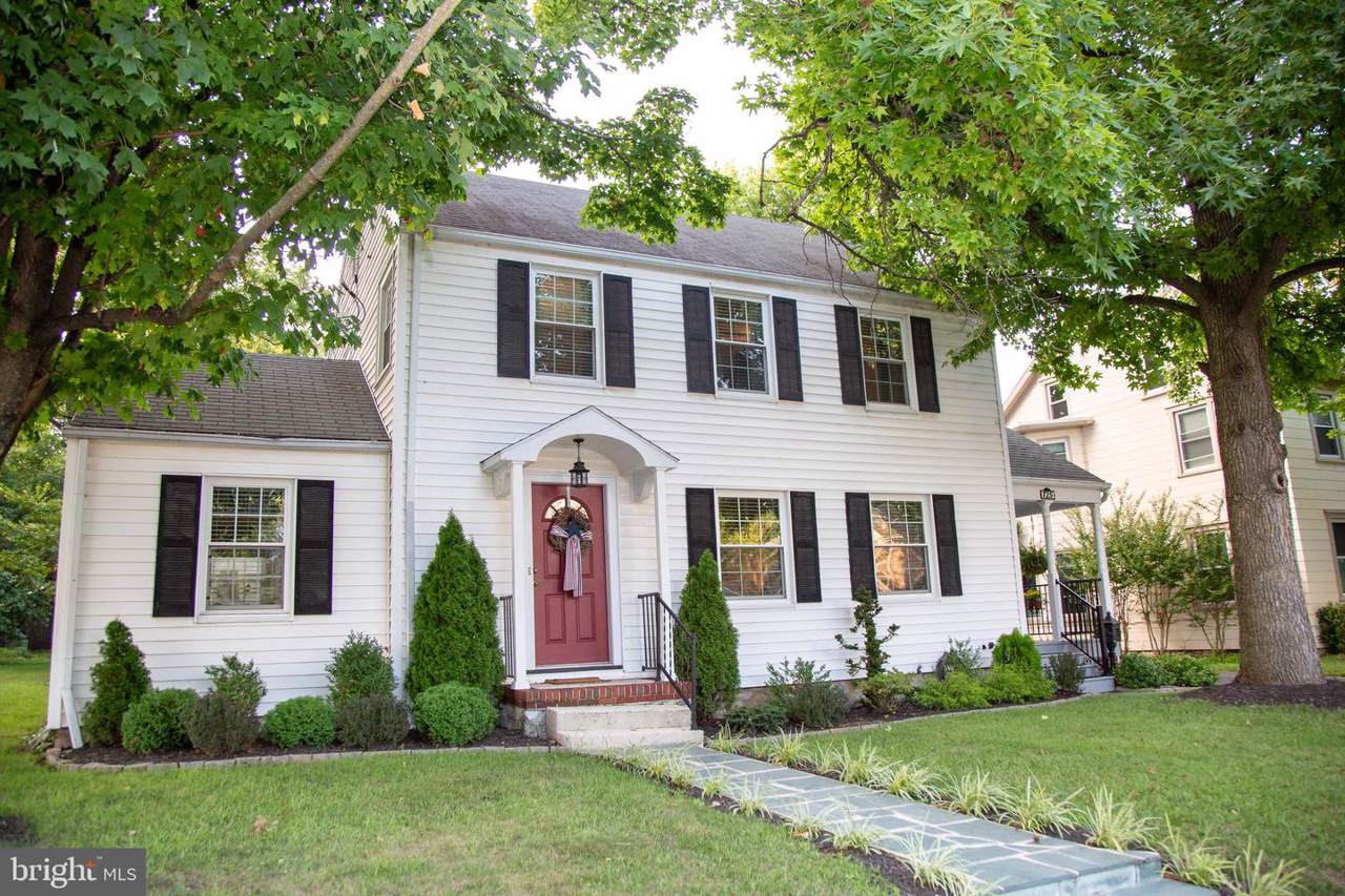 725 Virginia Avenue - Photo 1