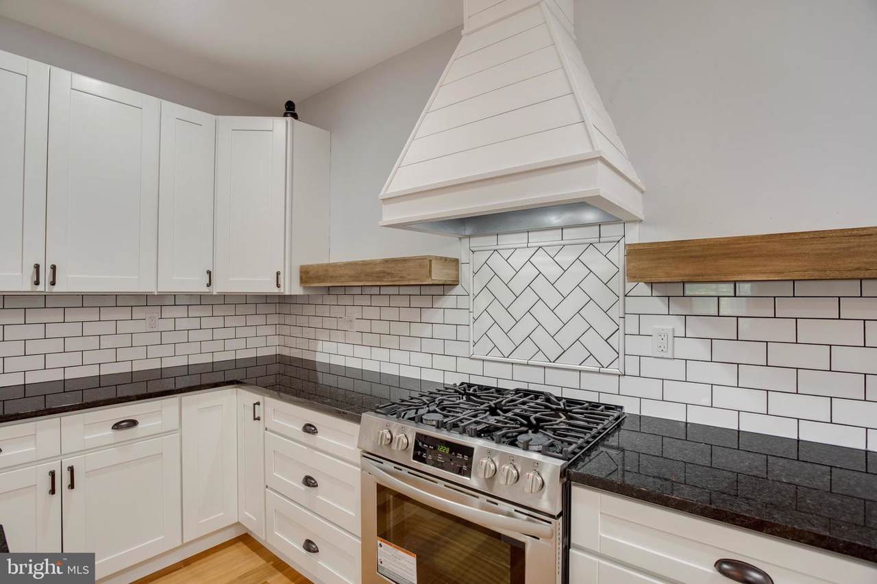 3803 Gough Street - Photo 1