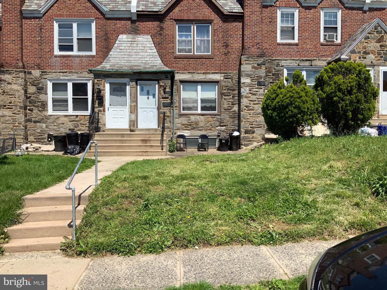2219 Windsor Avenue - Photo 1
