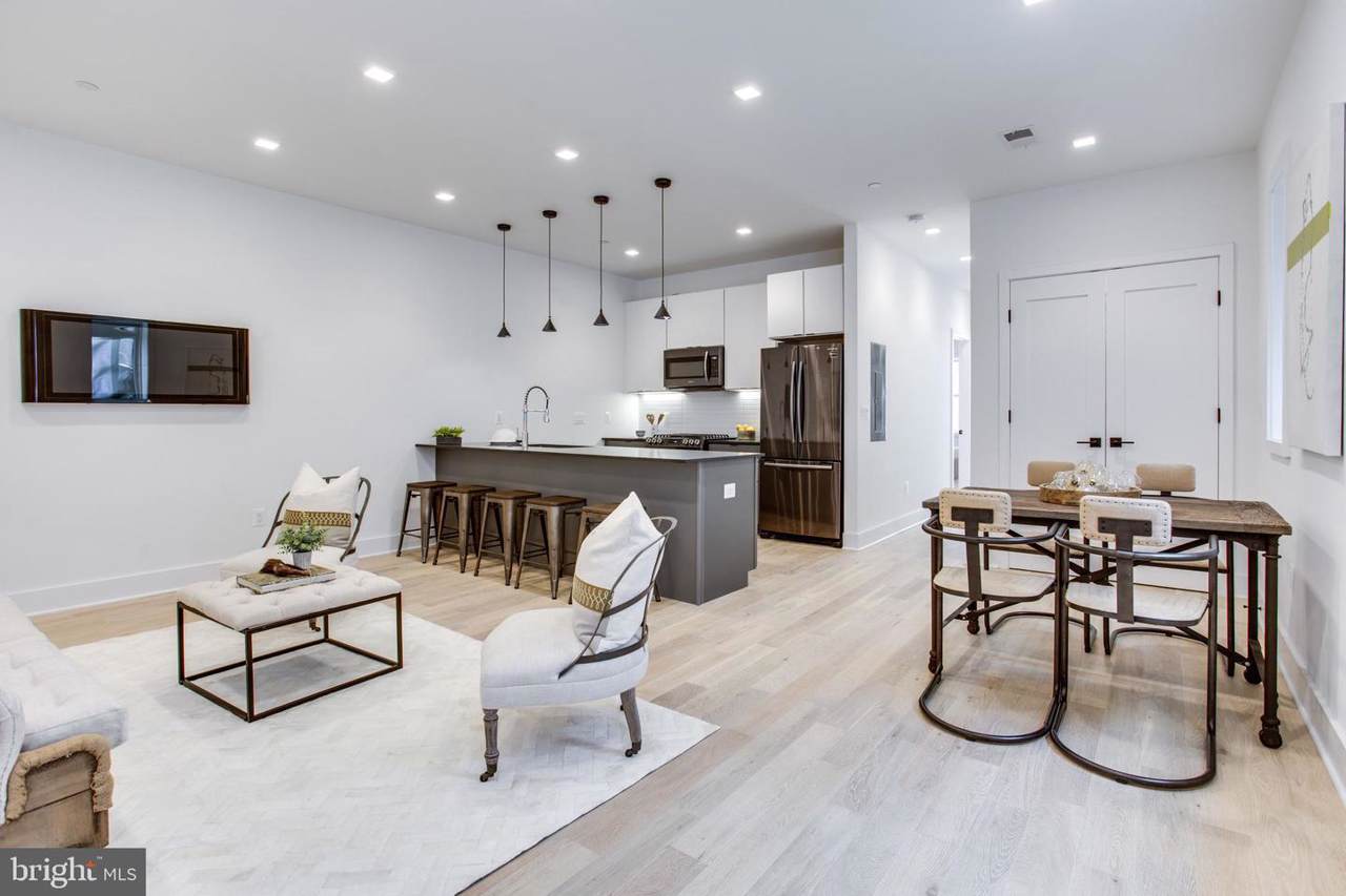 615 15TH Street - Photo 1