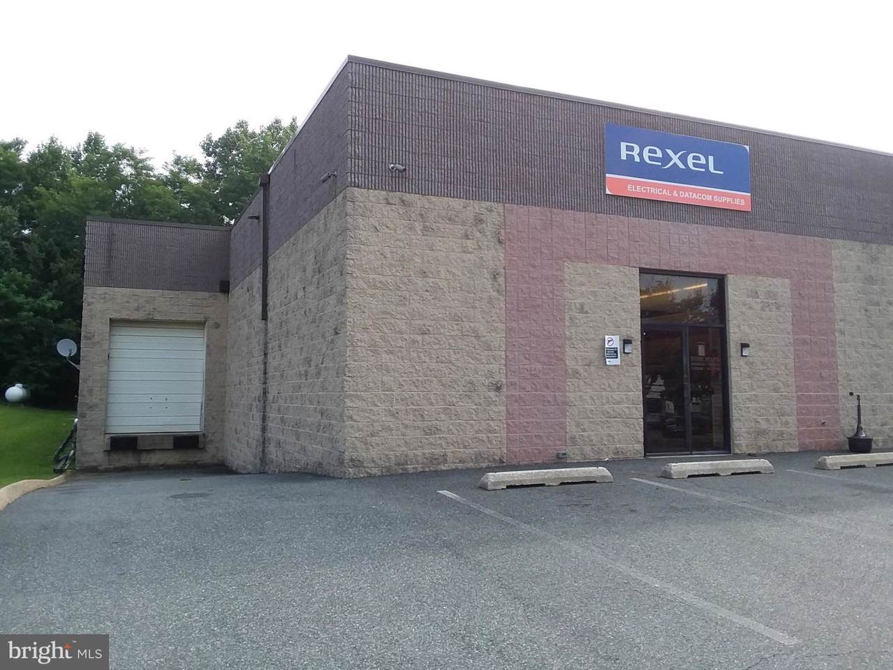 230 Gateway Drive - Photo 1