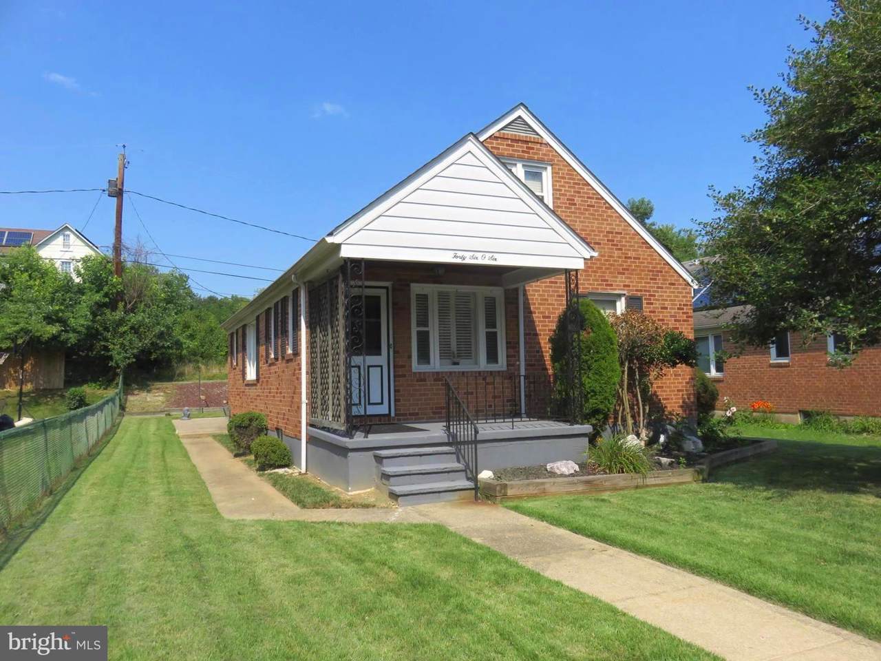 4606 Parkwood Avenue - Photo 1