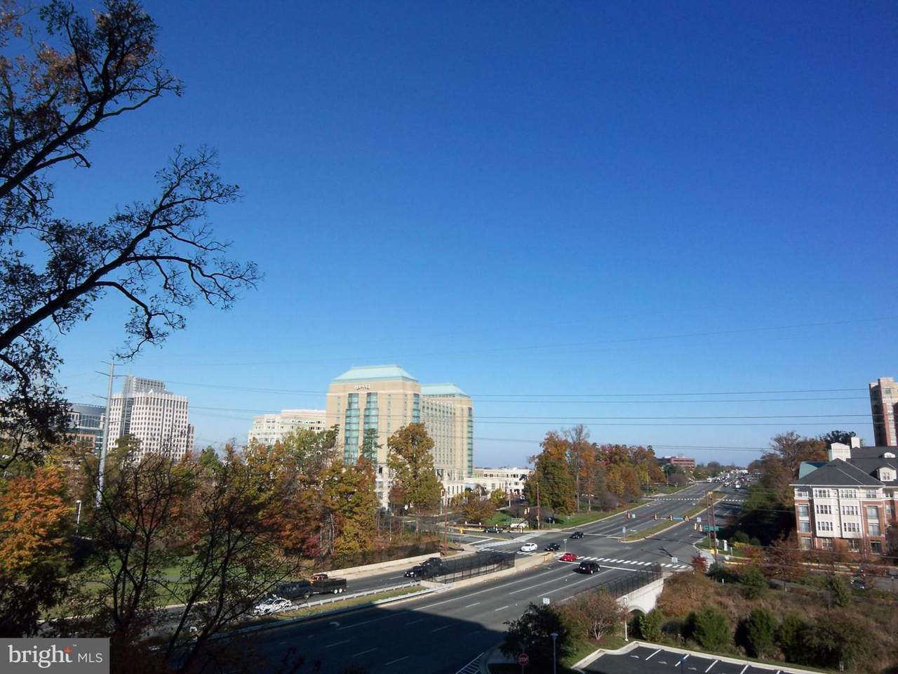 11800 Sunset Hills Road - Photo 1