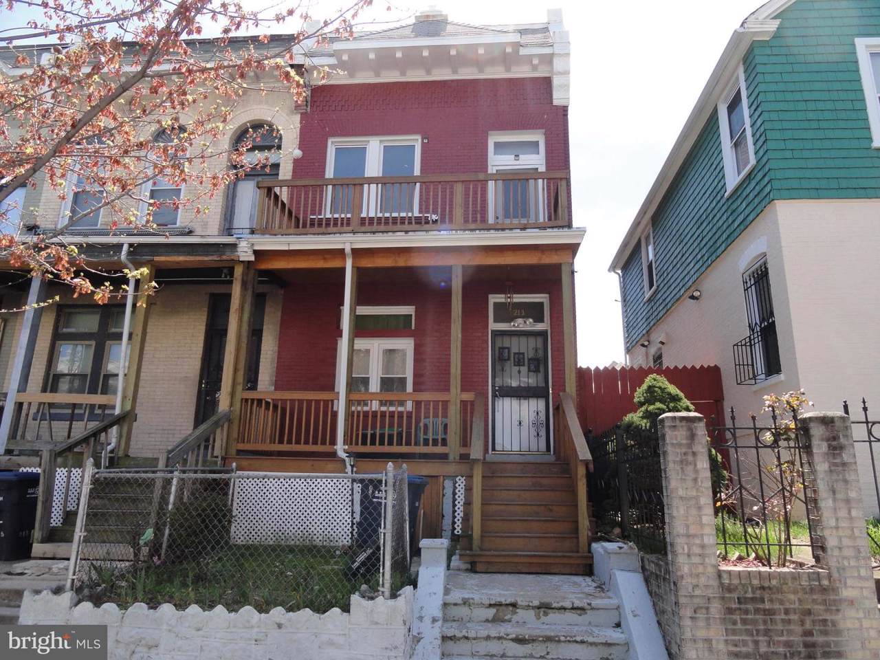 213 Seaton Place - Photo 1