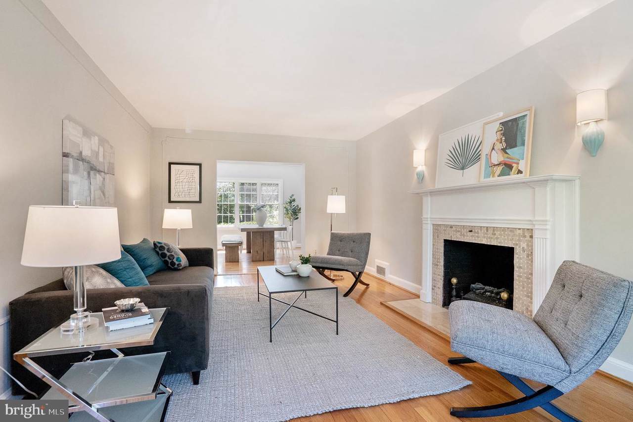 4508 Fessenden - Photo 1