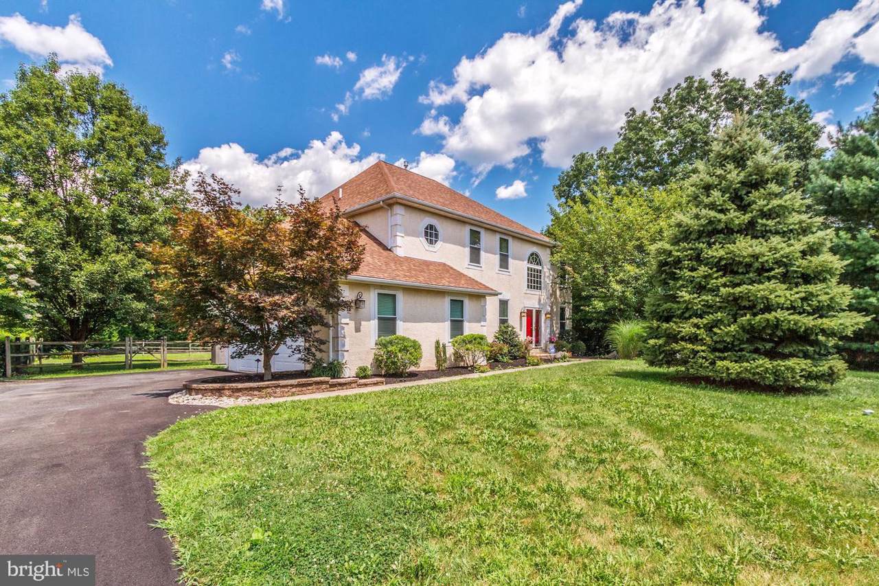 358 Vista Drive - Photo 1