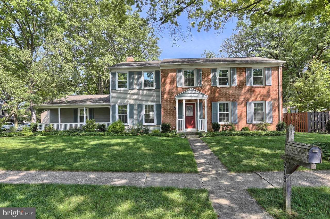 213 Berkeley Drive - Photo 1