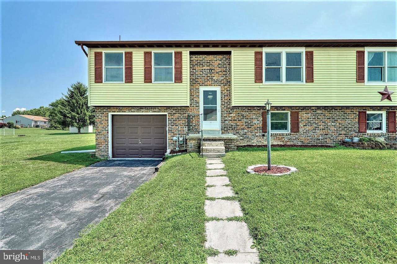 210 Lincoln Drive - Photo 1