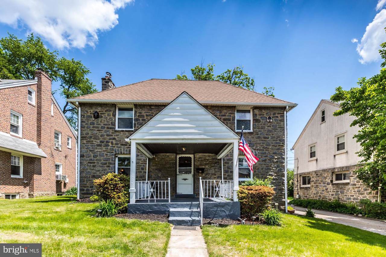 829 Blythe Avenue - Photo 1