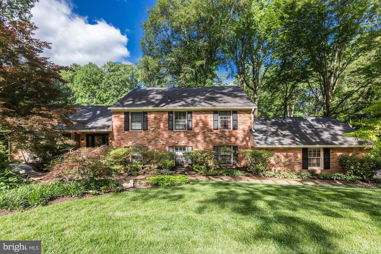 1434 Carrington Lane - Photo 1