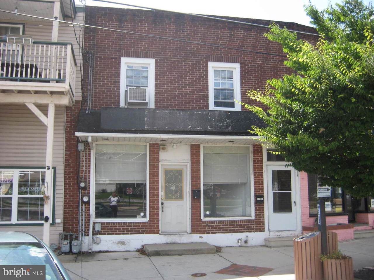 823 Atlantic Avenue - Photo 1