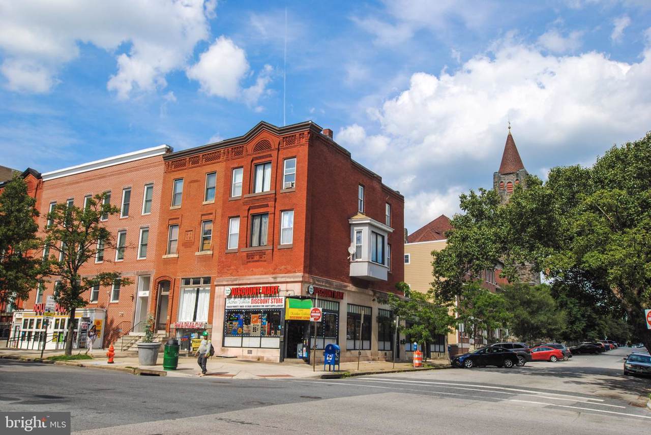 2201 Charles Street - Photo 1