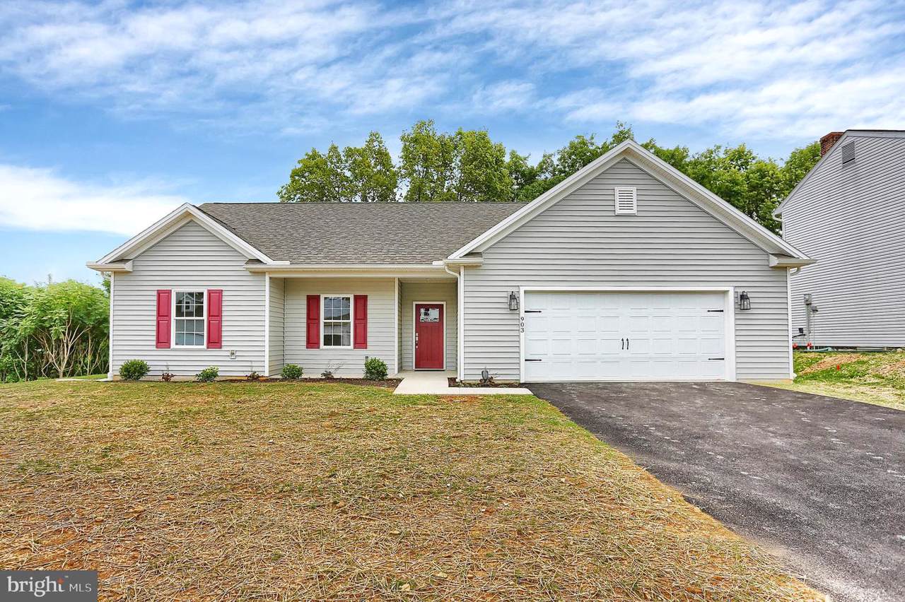 446 Croghan - Photo 1