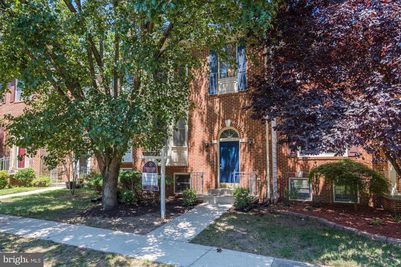 12151 Abbey Glen Court - Photo 1
