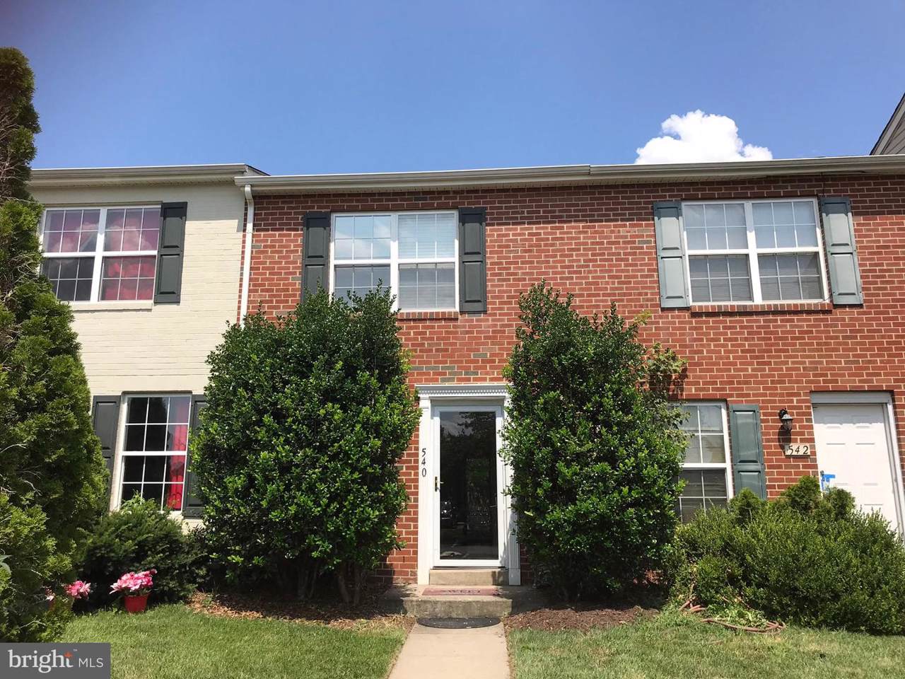 540 Wellington Court - Photo 1