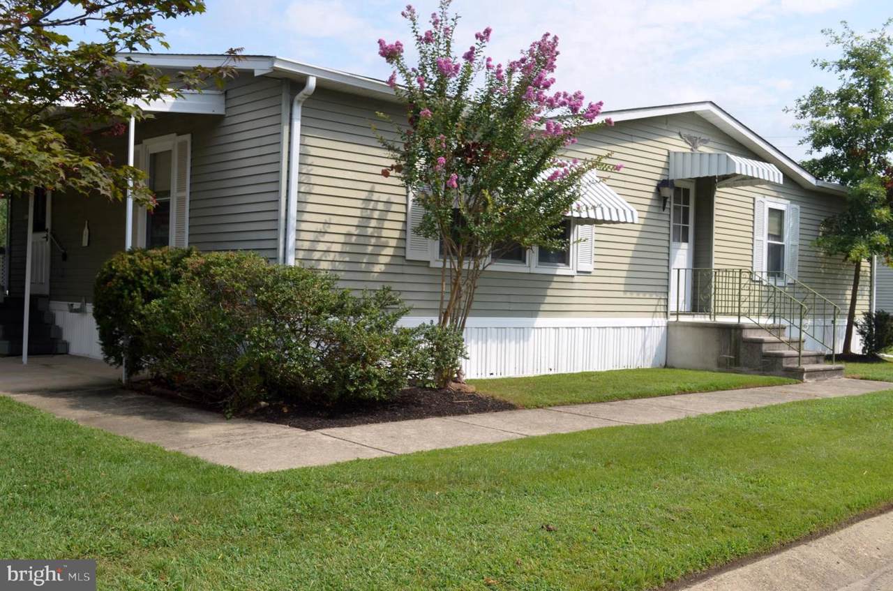 15 Patricia Lane - Photo 1 15 Patricia Lane - Photo 1