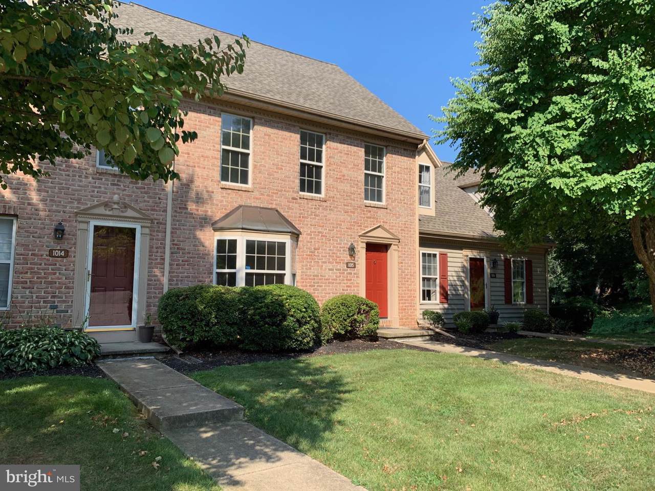 1015 Skyview Drive - Photo 1