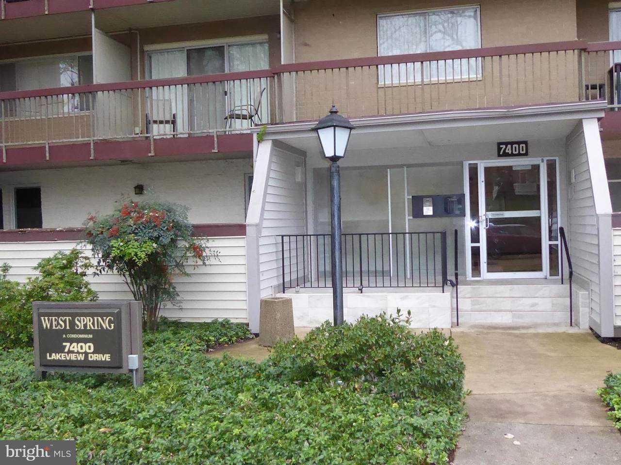 7400 Lakeview Drive - Photo 1