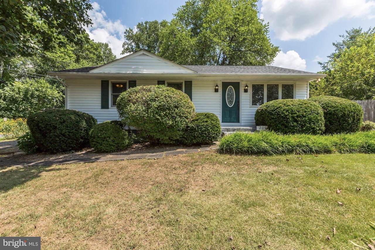 209 Maple Street - Photo 1
