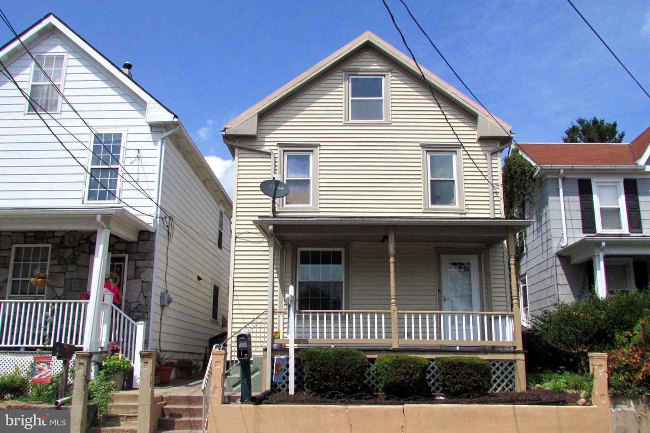 7 E Street - Photo 1