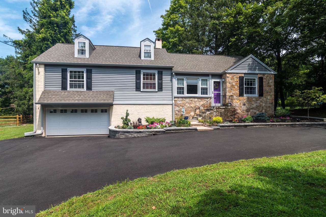 2618 Sugan Road - Photo 1