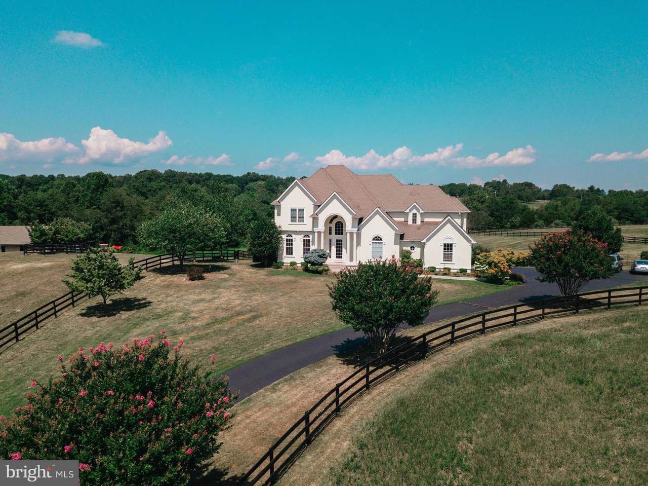 18 Windemeer Lane - Photo 1