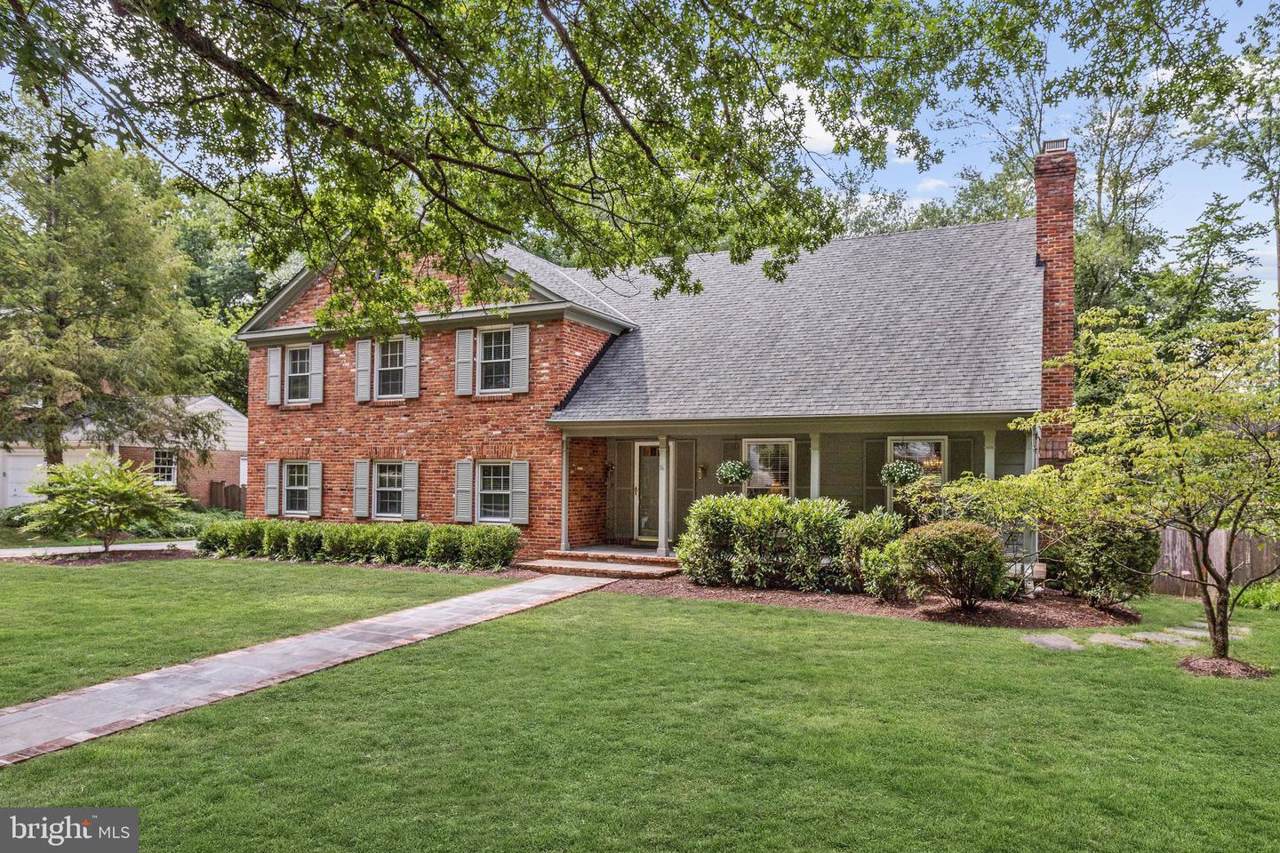10520 Stable Lane - Photo 1