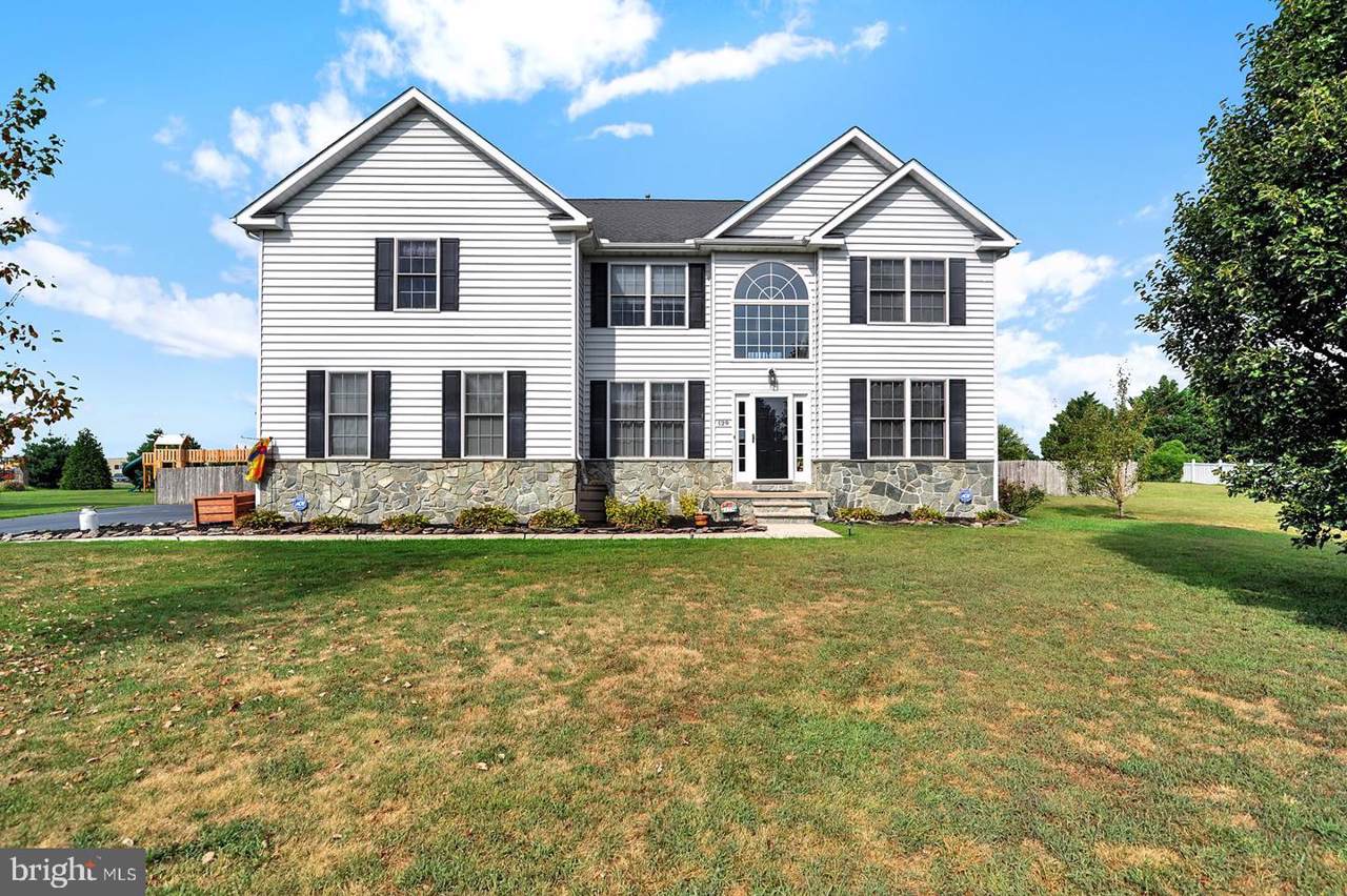 129 Country Field Drive - Photo 1