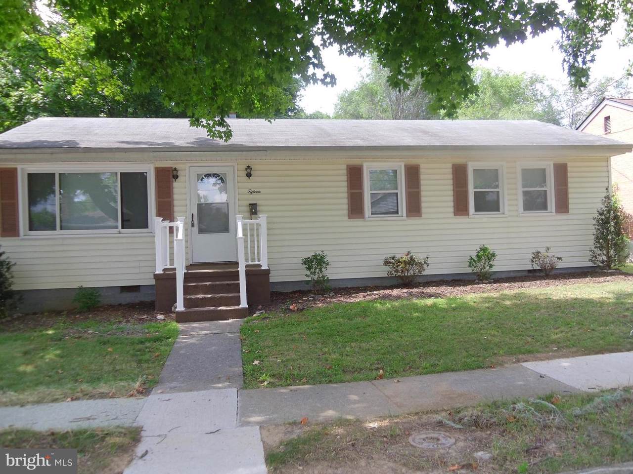 15 Montague Avenue - Photo 1