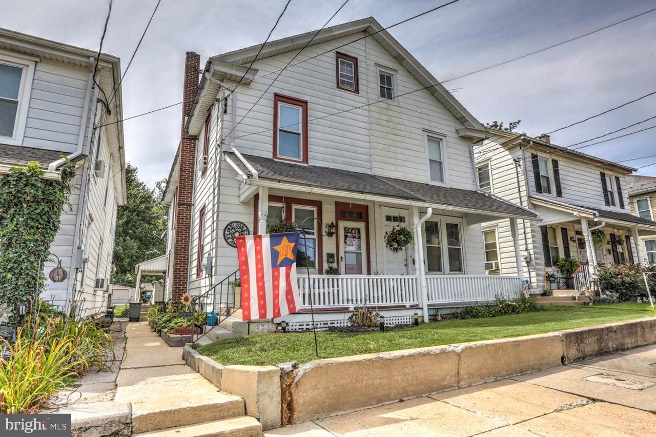 212 Barbara Street - Photo 1