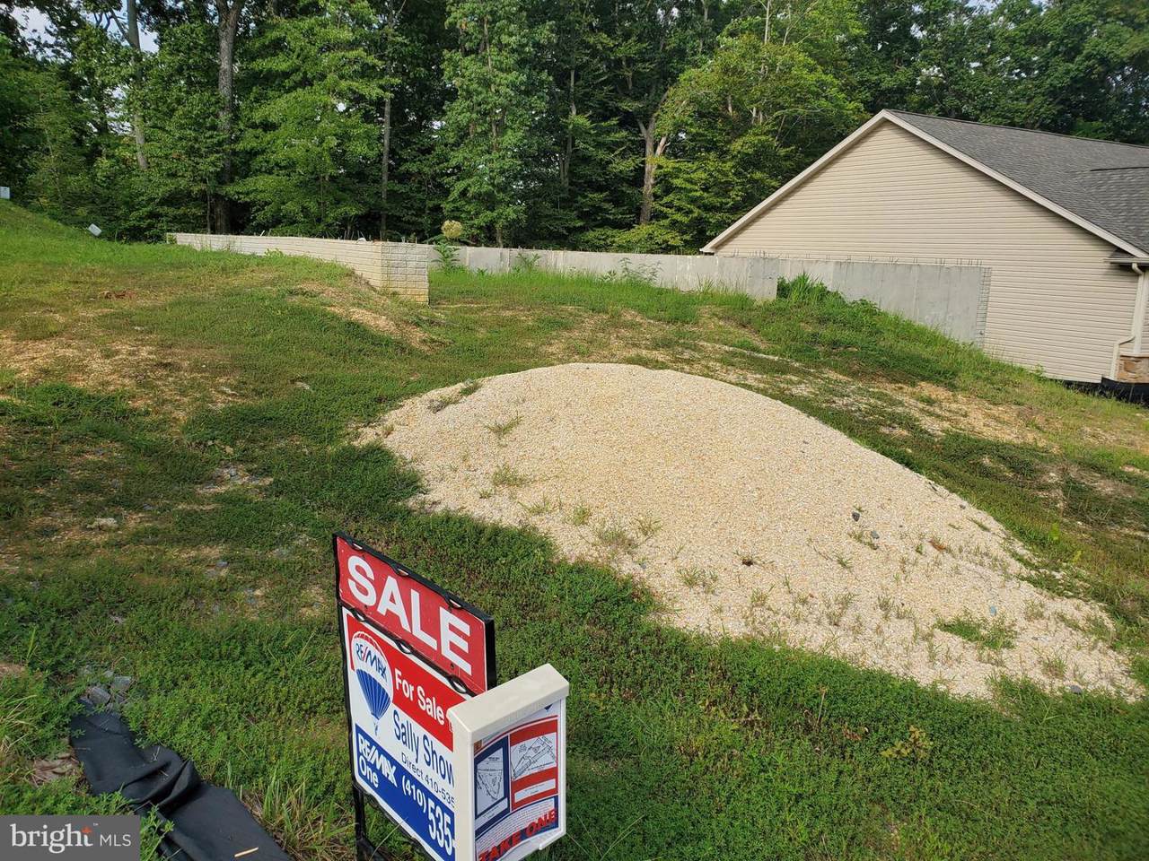 637 Hawk Hill Drive - Photo 1