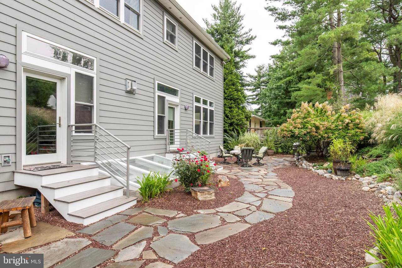 423 Woodbine Avenue - Photo 1