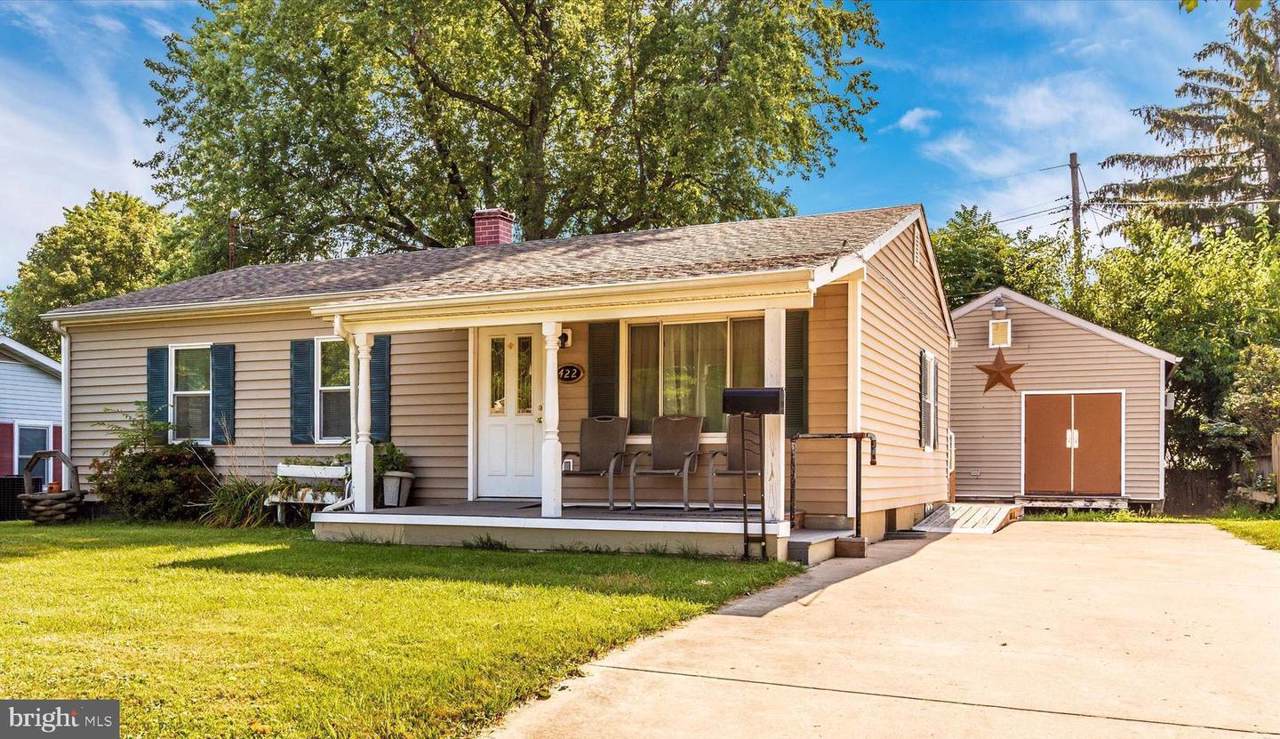 422 Burck Street - Photo 1