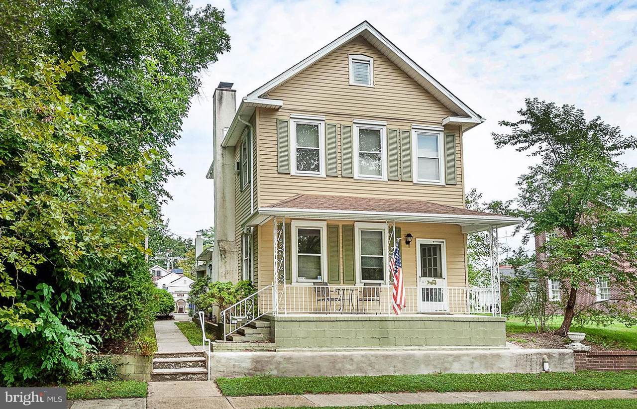 327 Liverpool Avenue - Photo 1