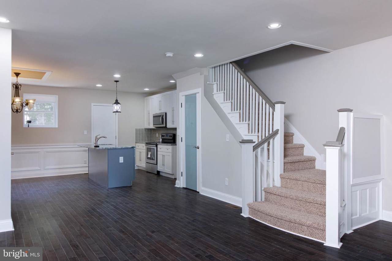 5361 Diamond Street - Photo 1