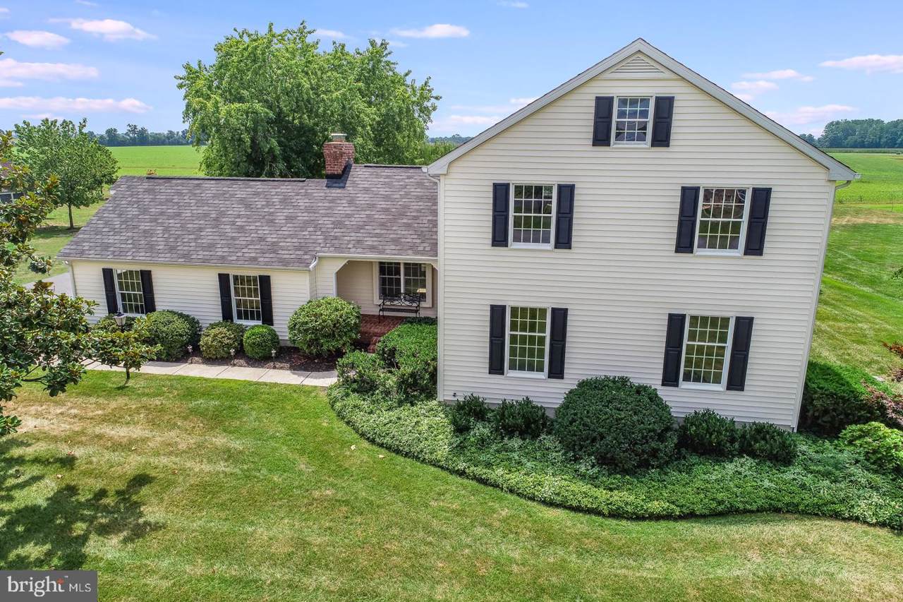 302 Waterside Drive - Photo 1