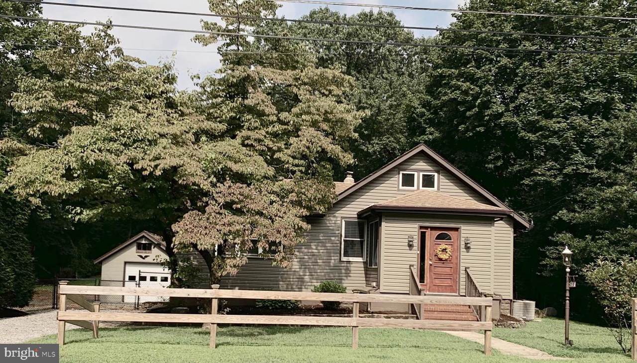 2827 Powell Avenue - Photo 1