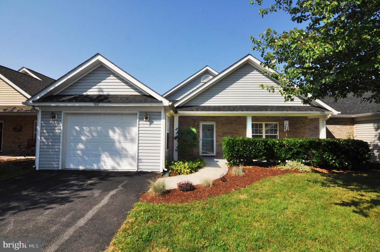 102 Buckwood Lane - Photo 1