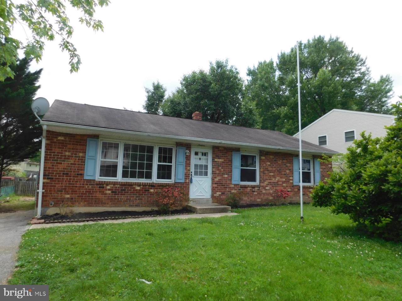 13 Yew Road - Photo 1