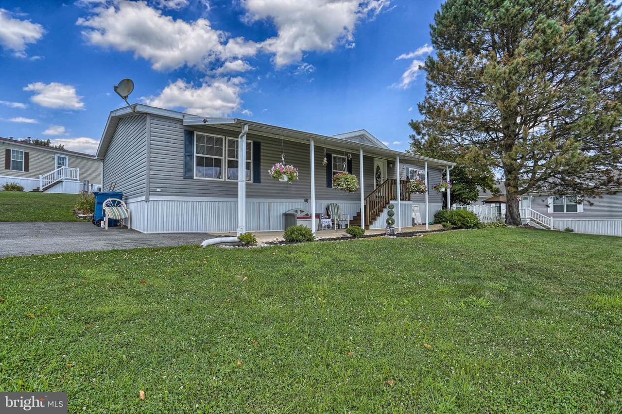 146 Lisa Circle - Photo 1