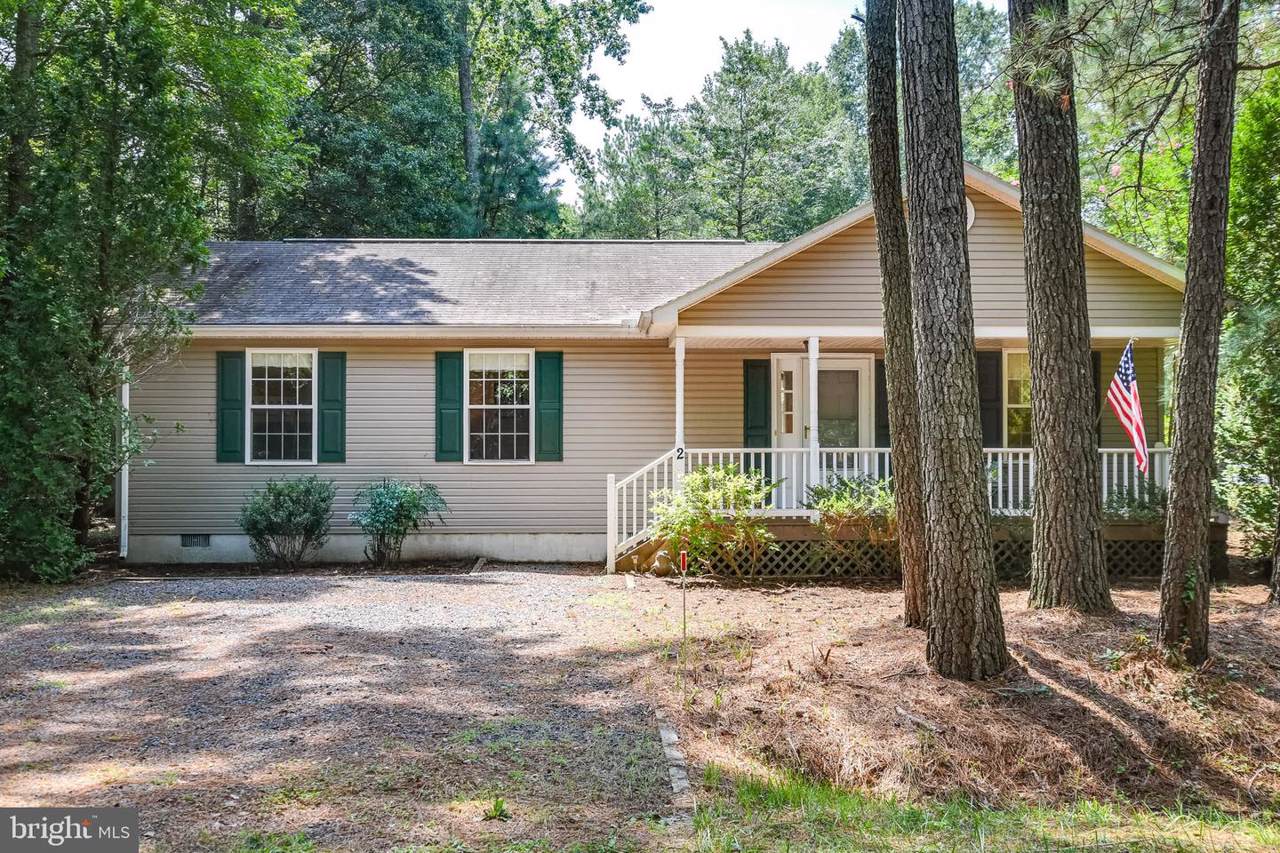 2 Greenwood Lane - Photo 1