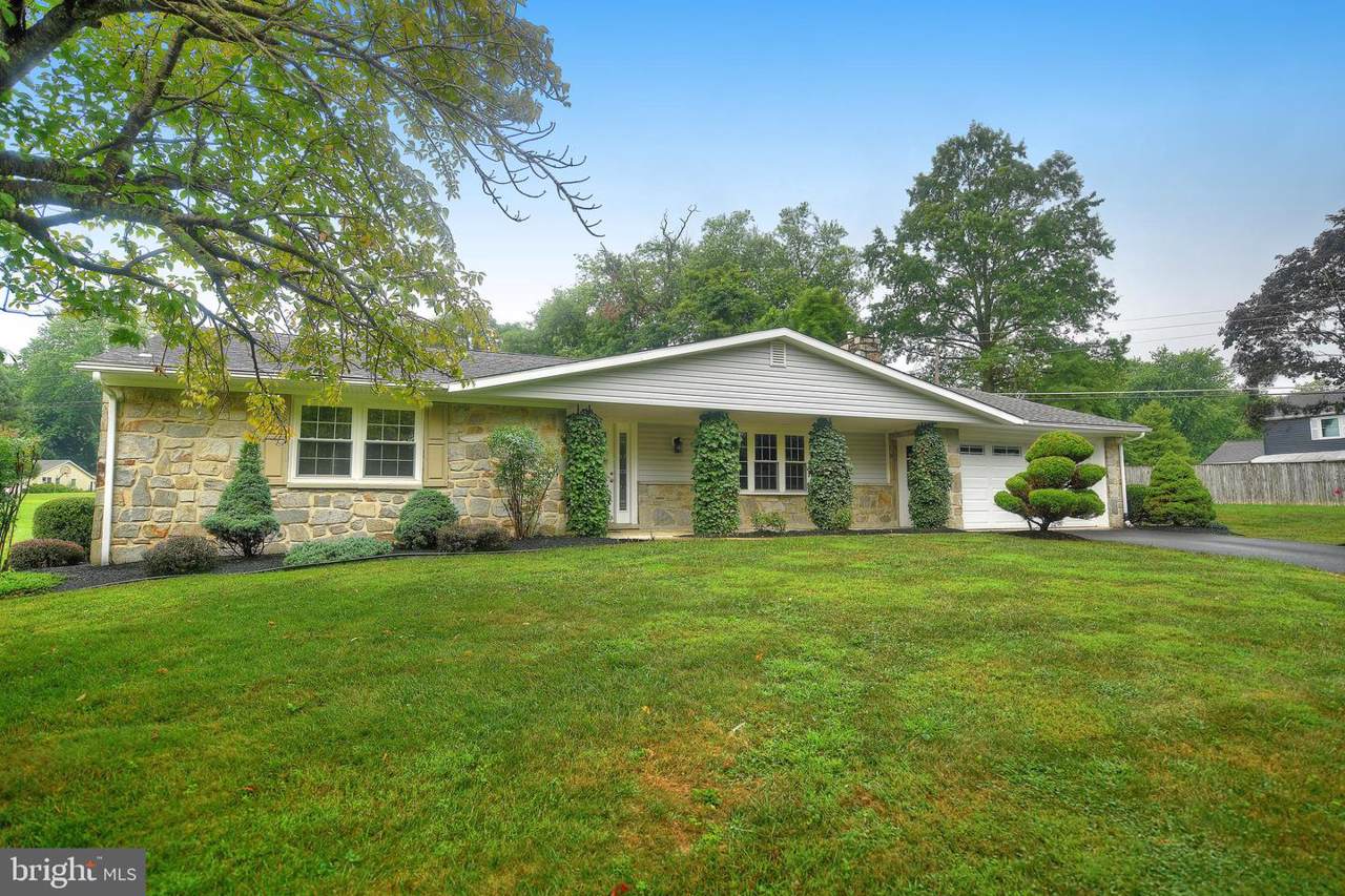 1402 Vermont Road - Photo 1