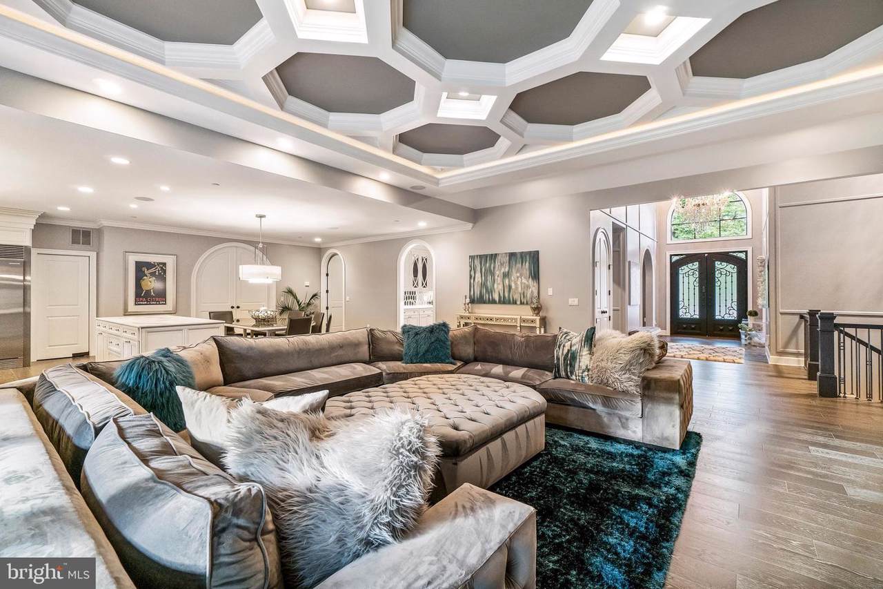 4 Spring Forest Court - Photo 1