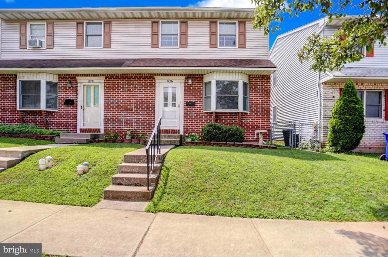 1126 Grove Street - Photo 1