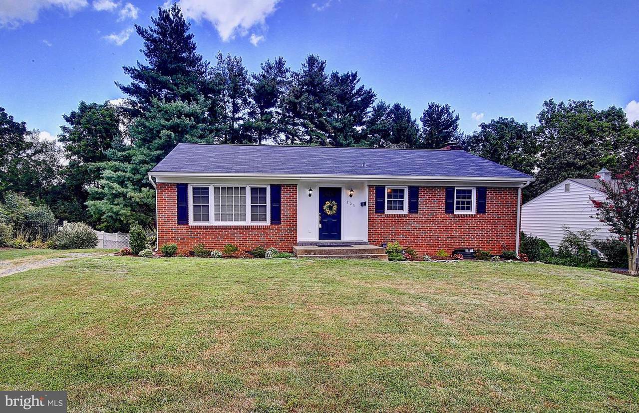 205 Belmont Drive - Photo 1