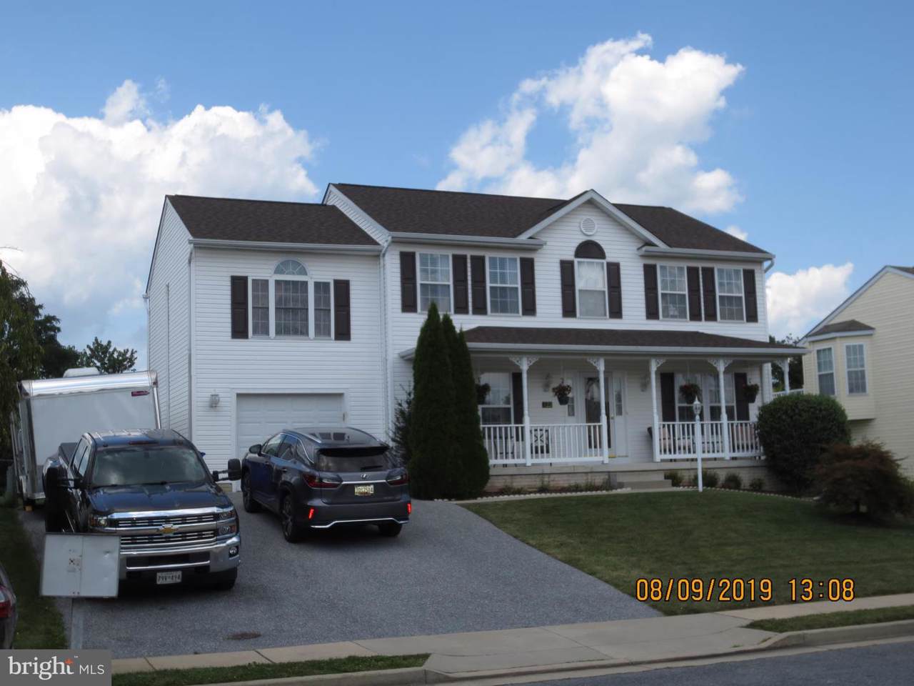 122 Victor Drive - Photo 1