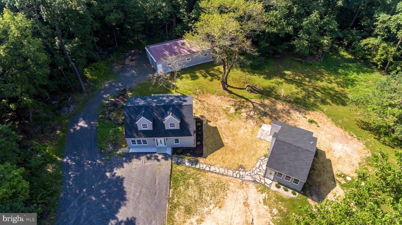 120 Colonial Way - Photo 1