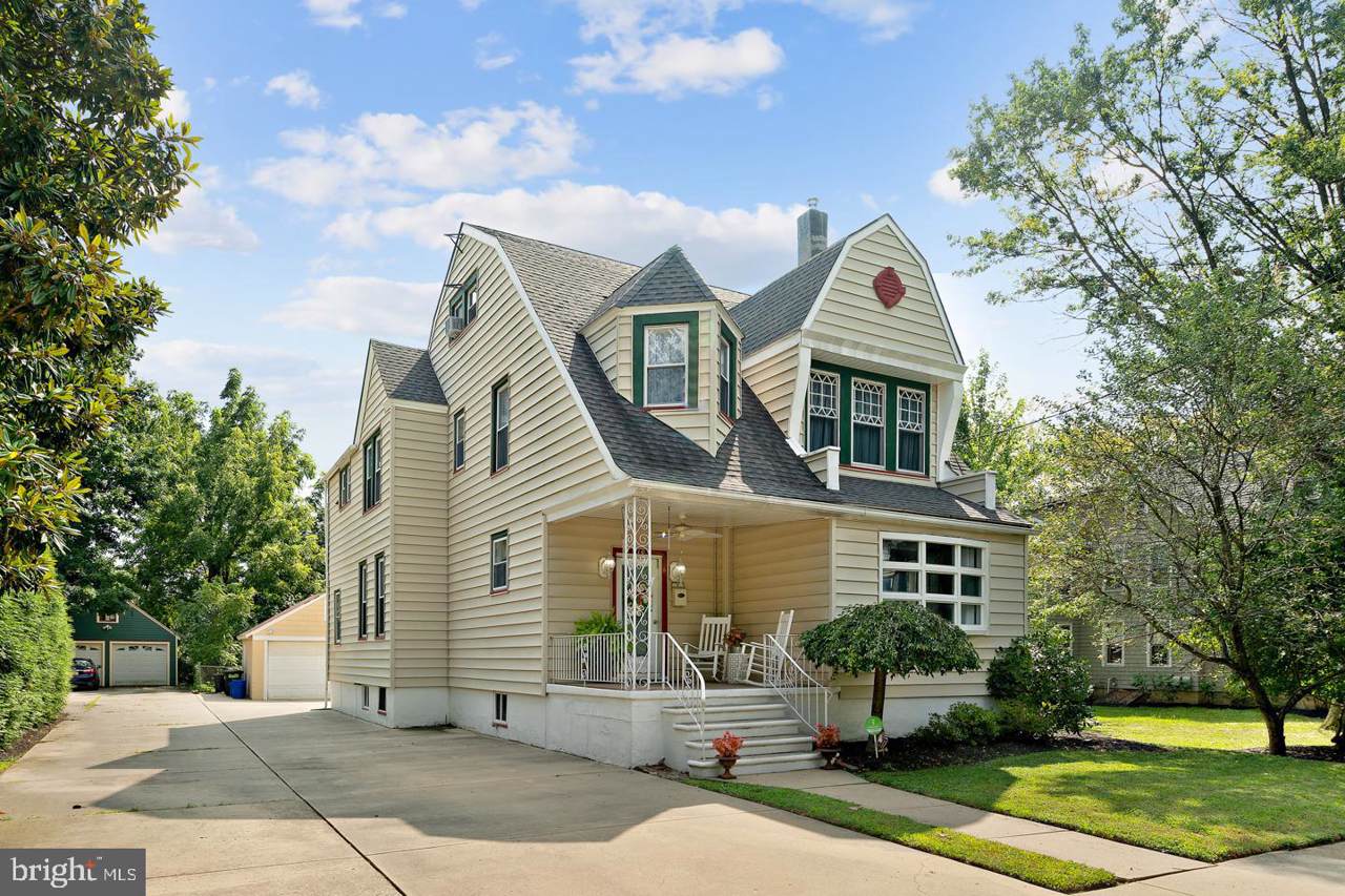 610 Stokes Avenue - Photo 1