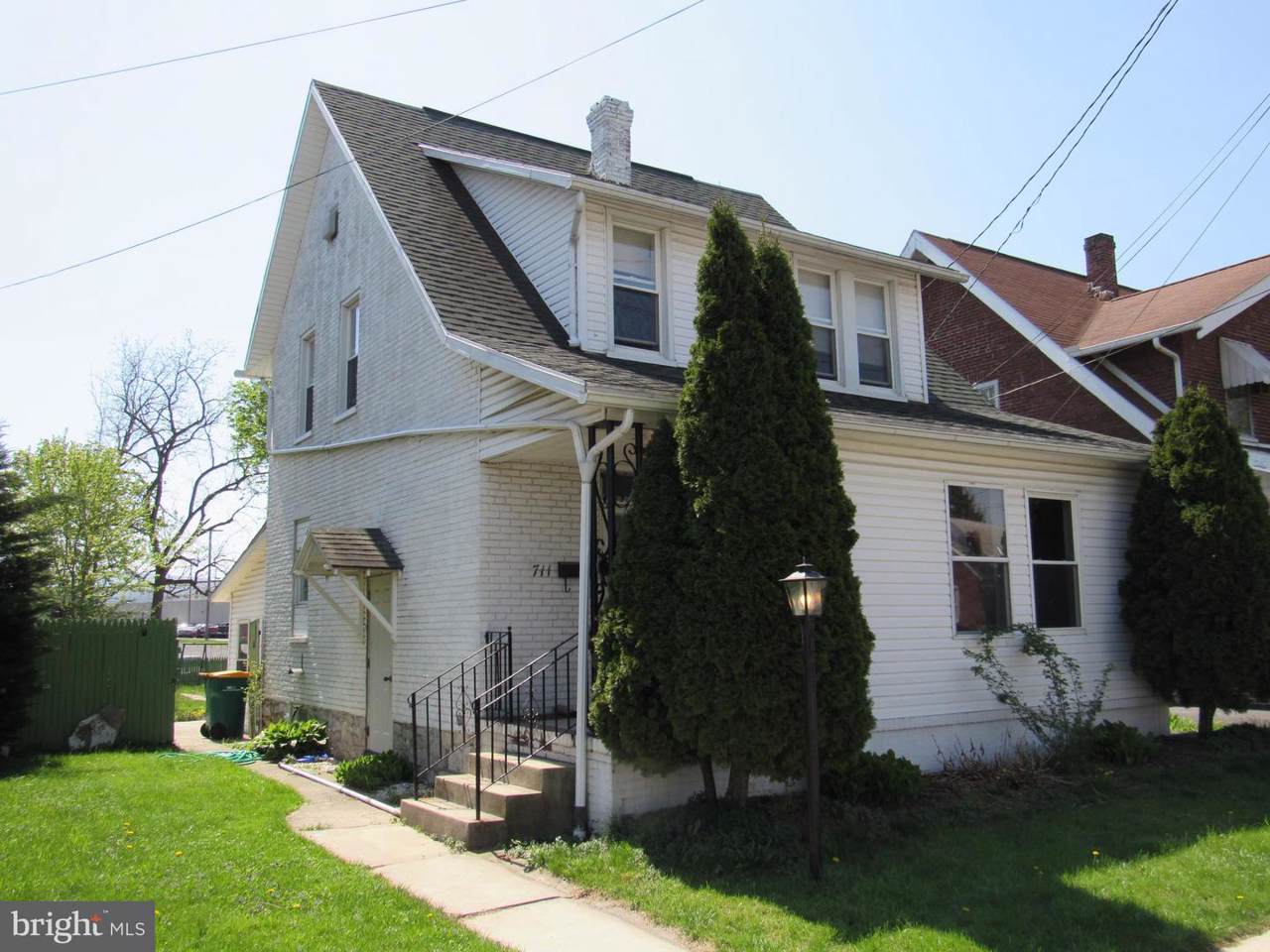711 Clayton Avenue - Photo 1